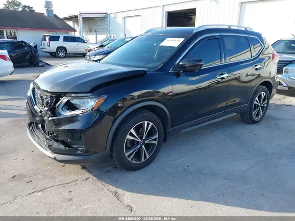 JN8AT2MV8KW384319 2019 NISSAN ROGUE - Image 2