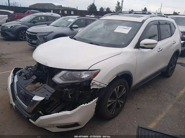 JN8AT2MV8KW386555 2019 NISSAN ROGUE - Image 2