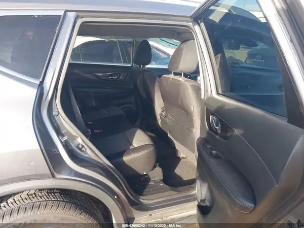 JN8AT2MV8KW387334 2019 NISSAN ROGUE - Image 8