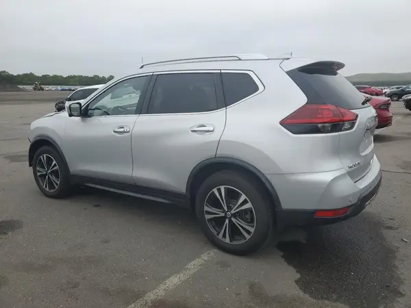 JN8AT2MV8KW387513 2019 NISSAN ROGUE - Image 2