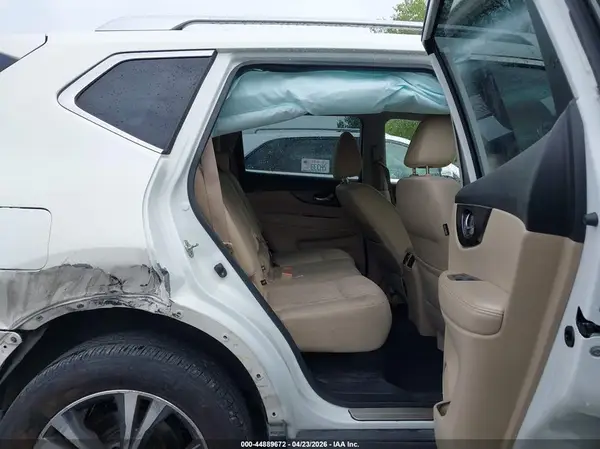 JN8AT2MV8KW387799 2019 NISSAN ROGUE - Image 8