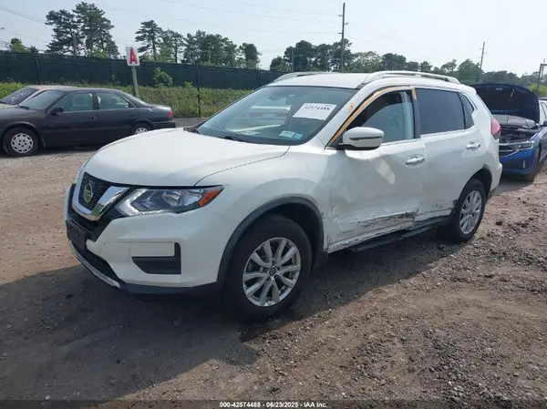 JN8AT2MV8KW390878 2019 NISSAN ROGUE - Image 2