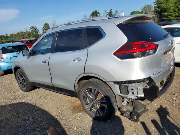 JN8AT2MV8KW393764 2019 NISSAN ROGUE - Image 2