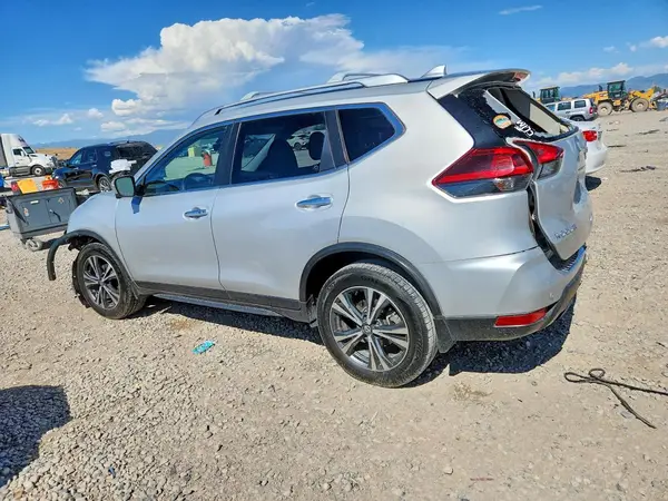 JN8AT2MV8KW394655 2019 NISSAN ROGUE - Image 2