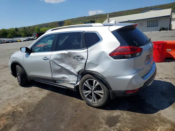 JN8AT2MV8KW396065 2019 NISSAN ROGUE - Image 2