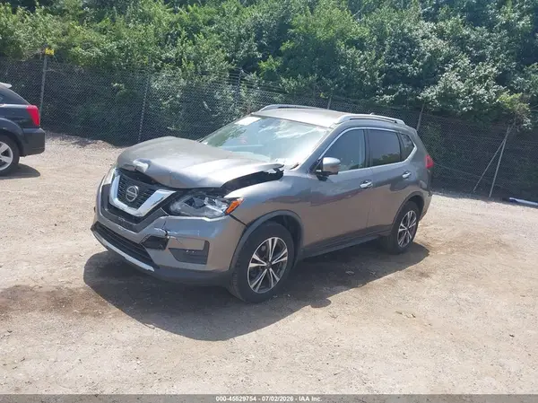 JN8AT2MV8KW396163 2019 NISSAN ROGUE - Image 2