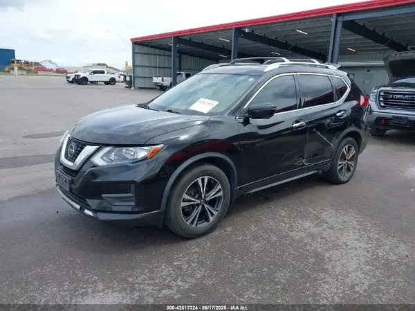JN8AT2MV8KW402639 2019 NISSAN ROGUE - Image 2