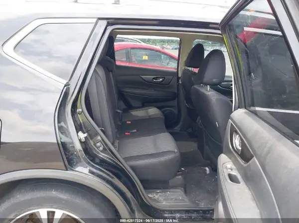 JN8AT2MV8KW402639 2019 NISSAN ROGUE - Image 8