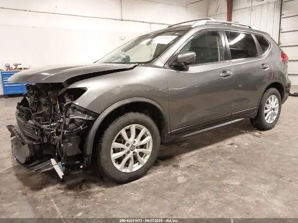 JN8AT2MV8LW100110 2020 NISSAN ROGUE - Image 2