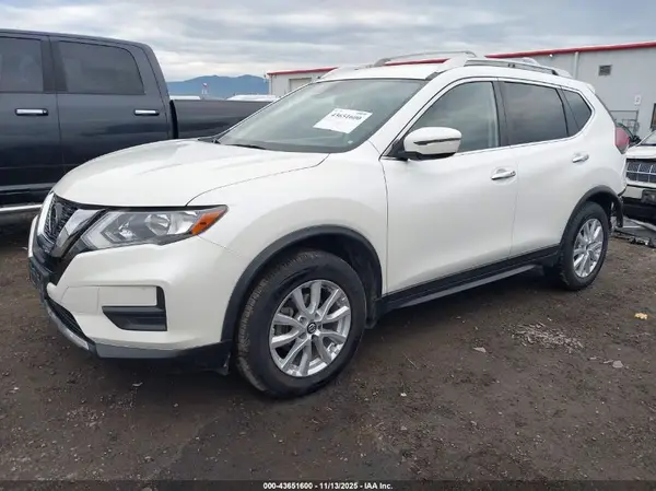 JN8AT2MV8LW100382 2020 NISSAN ROGUE - Image 2