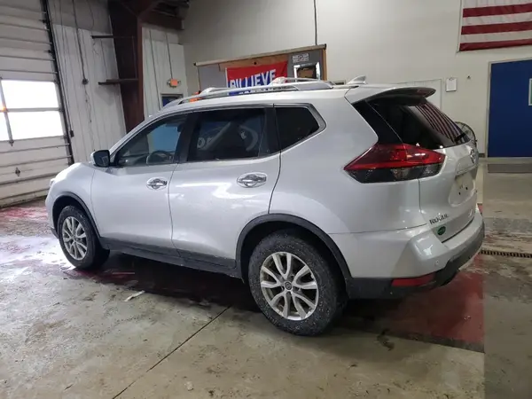 JN8AT2MV8LW103167 2020 NISSAN ROGUE - Image 2