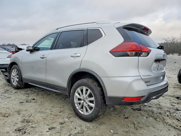 JN8AT2MV8LW113567 2020 NISSAN ROGUE - Image 2