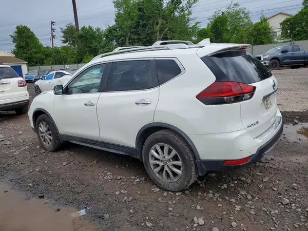 JN8AT2MV8LW118686 2020 NISSAN ROGUE - Image 2