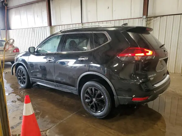 JN8AT2MV8LW120454 2020 NISSAN ROGUE - Image 2