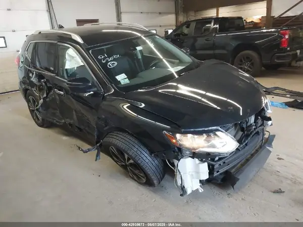 JN8AT2MV8LW138579 2020 NISSAN ROGUE - Image 1