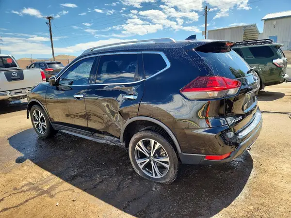 JN8AT2MV8LW140705 2020 NISSAN ROGUE - Image 2