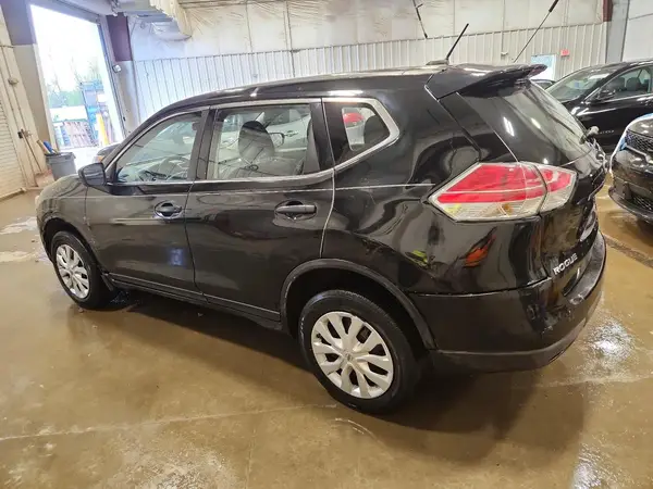 JN8AT2MV9GW131324 2016 NISSAN ROGUE - Image 2