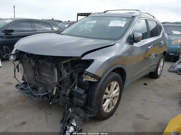 JN8AT2MV9GW132697 2016 NISSAN ROGUE - Image 2