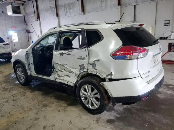 JN8AT2MV9GW132778 2016 NISSAN ROGUE - Image 2