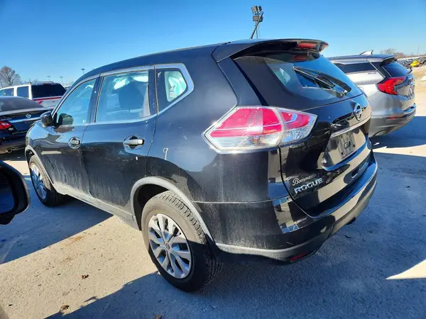 JN8AT2MV9GW133607 2016 NISSAN ROGUE - Image 2
