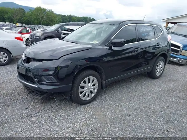 JN8AT2MV9GW134157 2016 NISSAN ROGUE - Image 2