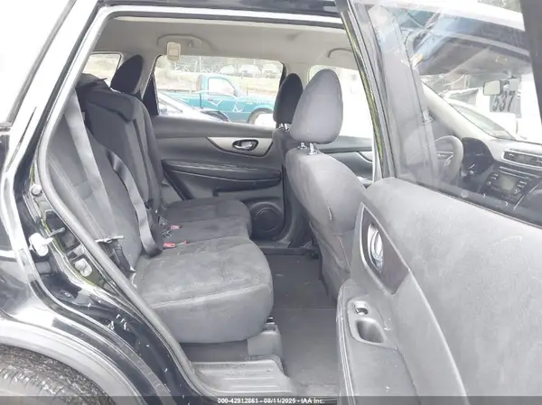 JN8AT2MV9GW134157 2016 NISSAN ROGUE - Image 8