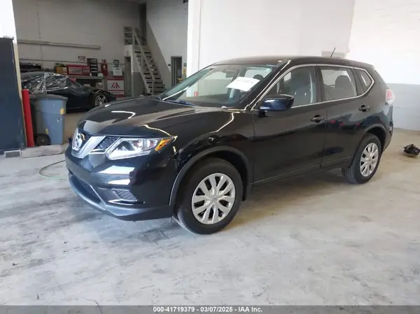 JN8AT2MV9GW138452 2016 NISSAN ROGUE - Image 2