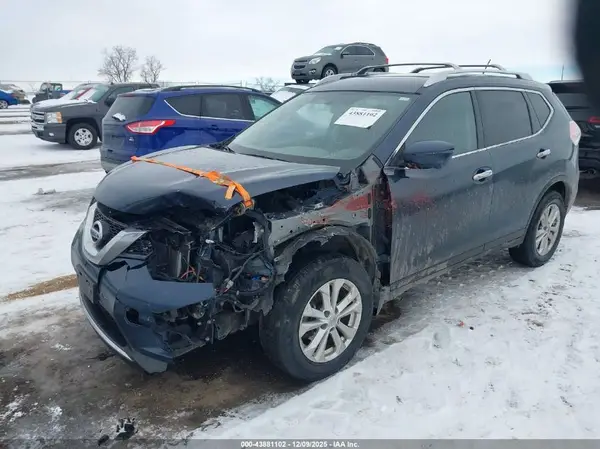 JN8AT2MV9GW147023 2016 NISSAN ROGUE - Image 2