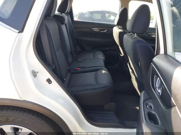 JN8AT2MV9HW005160 2017 NISSAN ROGUE - Image 8
