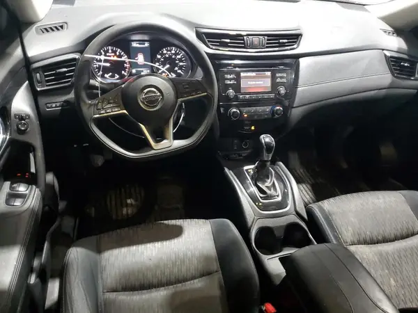 JN8AT2MV9HW007586 2017 NISSAN ROGUE - Image 8