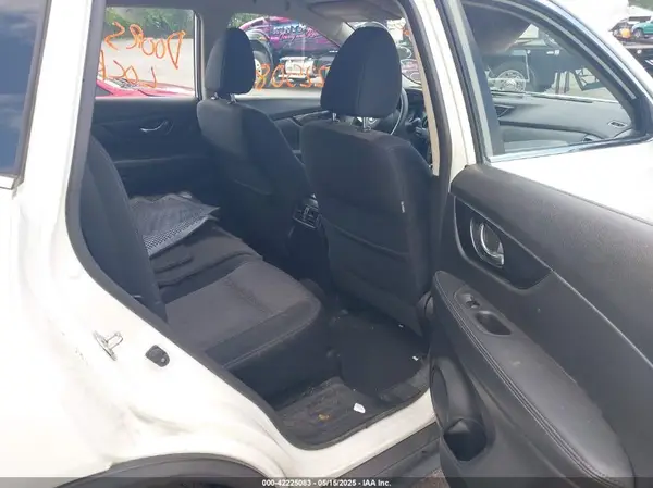 JN8AT2MV9HW012237 2017 NISSAN ROGUE - Image 8