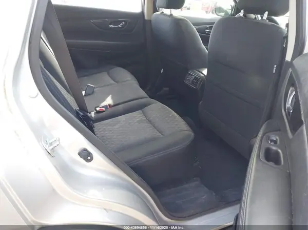 JN8AT2MV9HW013310 2017 NISSAN ROGUE - Image 8
