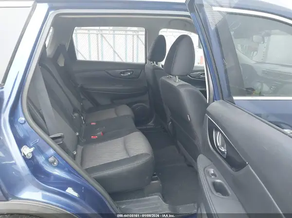 JN8AT2MV9HW014411 2017 NISSAN ROGUE - Image 8