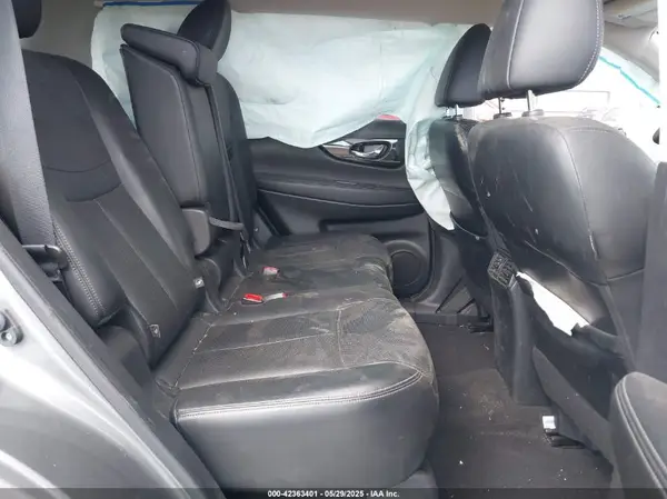 JN8AT2MV9HW018040 2017 NISSAN ROGUE - Image 8
