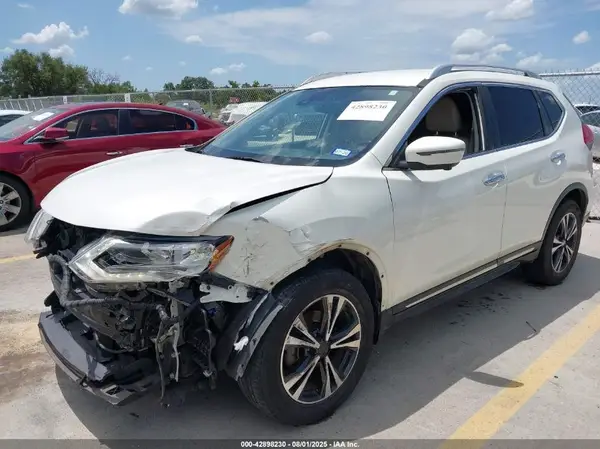 JN8AT2MV9HW018295 2017 NISSAN ROGUE - Image 2