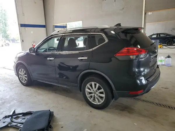 JN8AT2MV9HW018944 2017 NISSAN ROGUE - Image 2