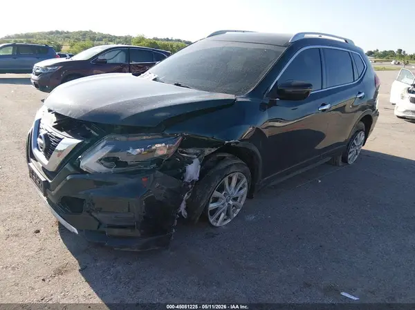 JN8AT2MV9HW019155 2017 NISSAN ROGUE - Image 2