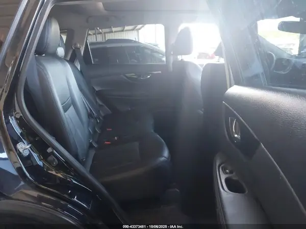 JN8AT2MV9HW020287 2017 NISSAN ROGUE - Image 8