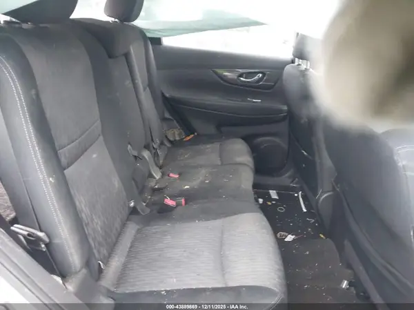 JN8AT2MV9HW022797 2017 NISSAN ROGUE - Image 8