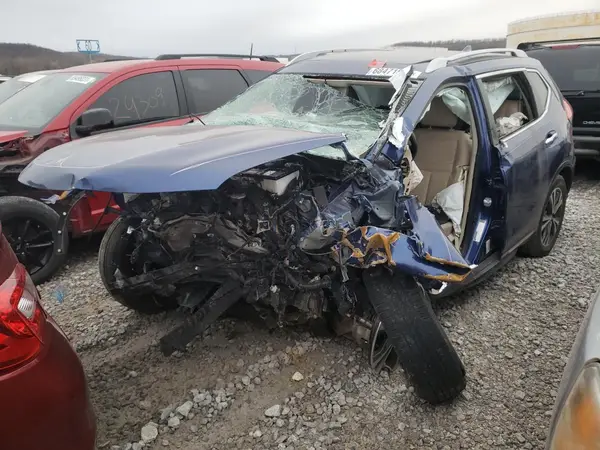 JN8AT2MV9HW024467 2017 NISSAN ROGUE - Image 2