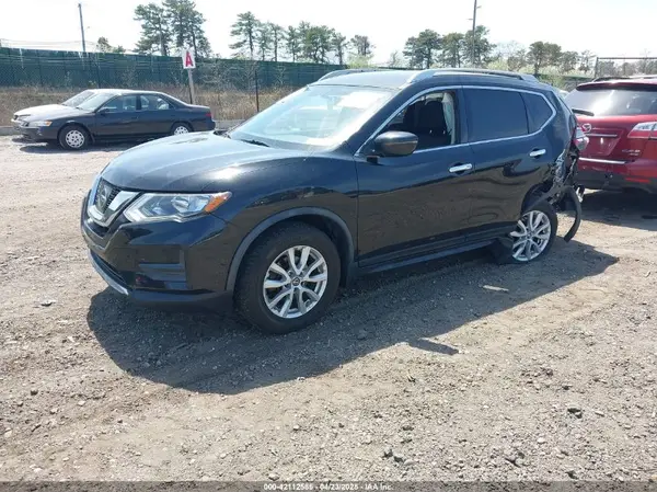 JN8AT2MV9HW025862 2017 NISSAN ROGUE - Image 2