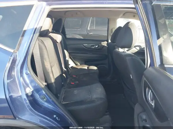 JN8AT2MV9HW026851 2017 NISSAN ROGUE - Image 8