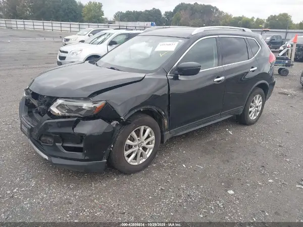 JN8AT2MV9HW028261 2017 NISSAN ROGUE - Image 2