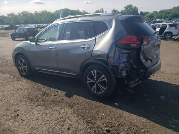 JN8AT2MV9HW250203 2017 NISSAN ROGUE - Image 2