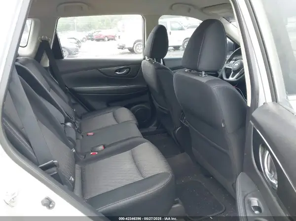 JN8AT2MV9HW250234 2017 NISSAN ROGUE - Image 8