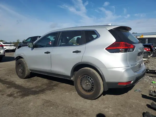 JN8AT2MV9HW250685 2017 NISSAN ROGUE - Image 2