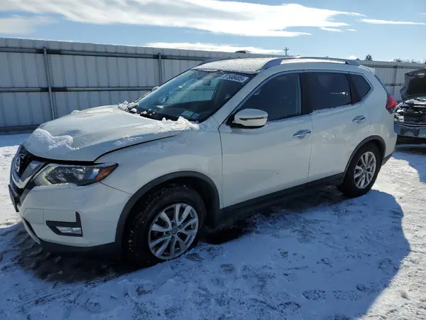 JN8AT2MV9HW250993 2017 NISSAN ROGUE - Image 1