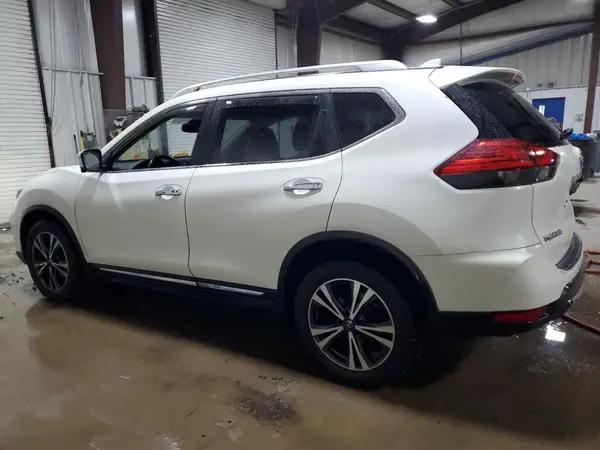JN8AT2MV9HW251903 2017 NISSAN ROGUE - Image 2