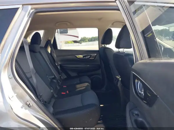 JN8AT2MV9HW255238 2017 NISSAN ROGUE - Image 8