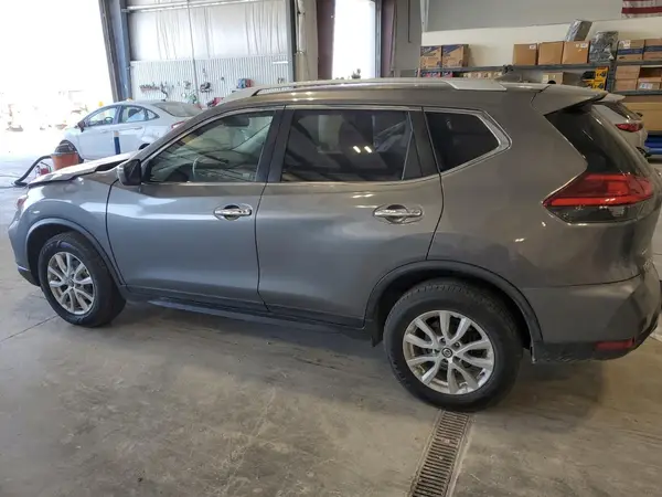 JN8AT2MV9HW256647 2017 NISSAN ROGUE - Image 2